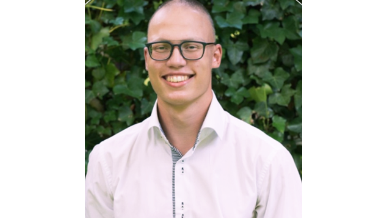 Luca joins the group